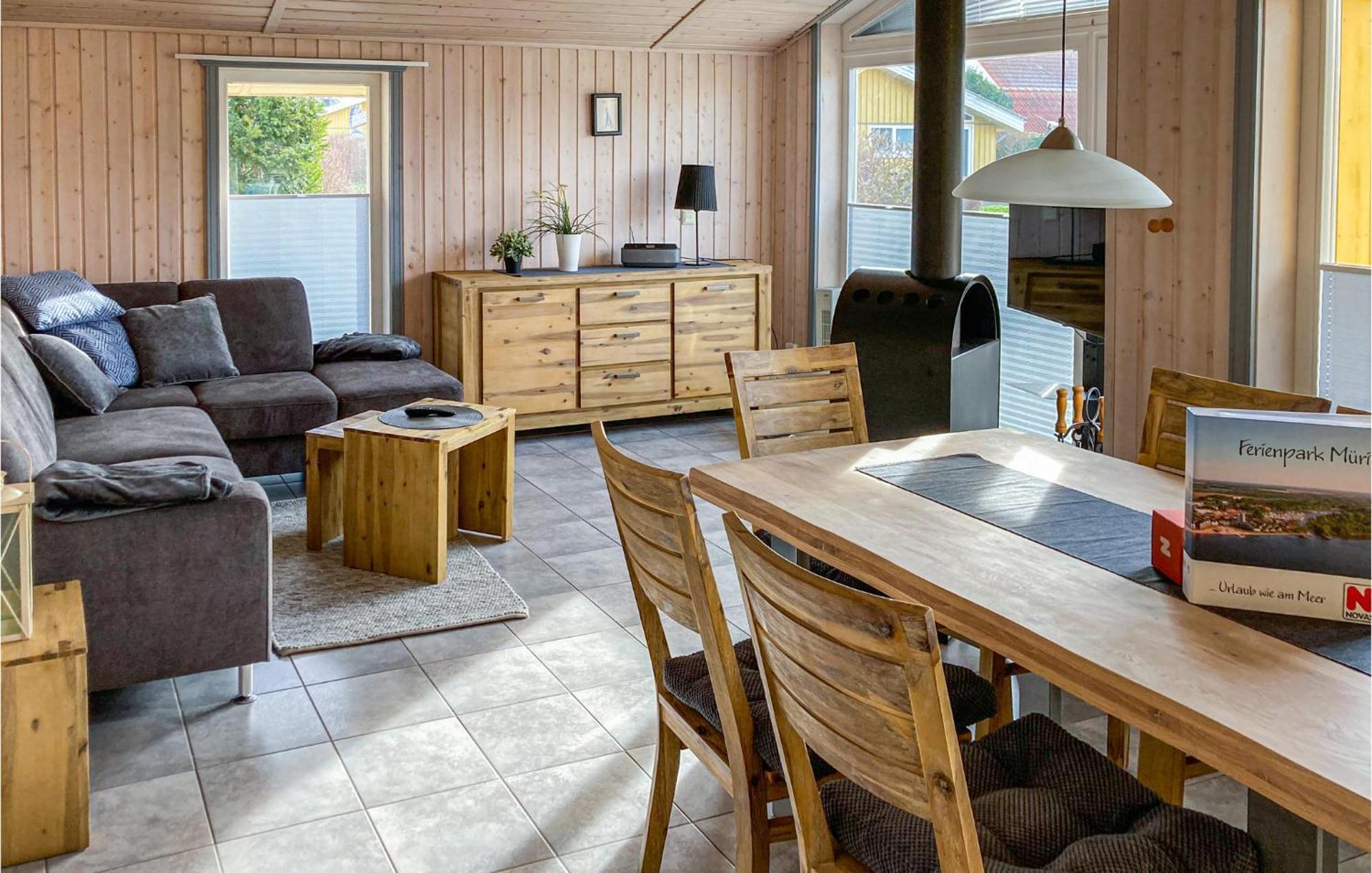 2 Bedroom Nice Home In Rechlin Exterior photo