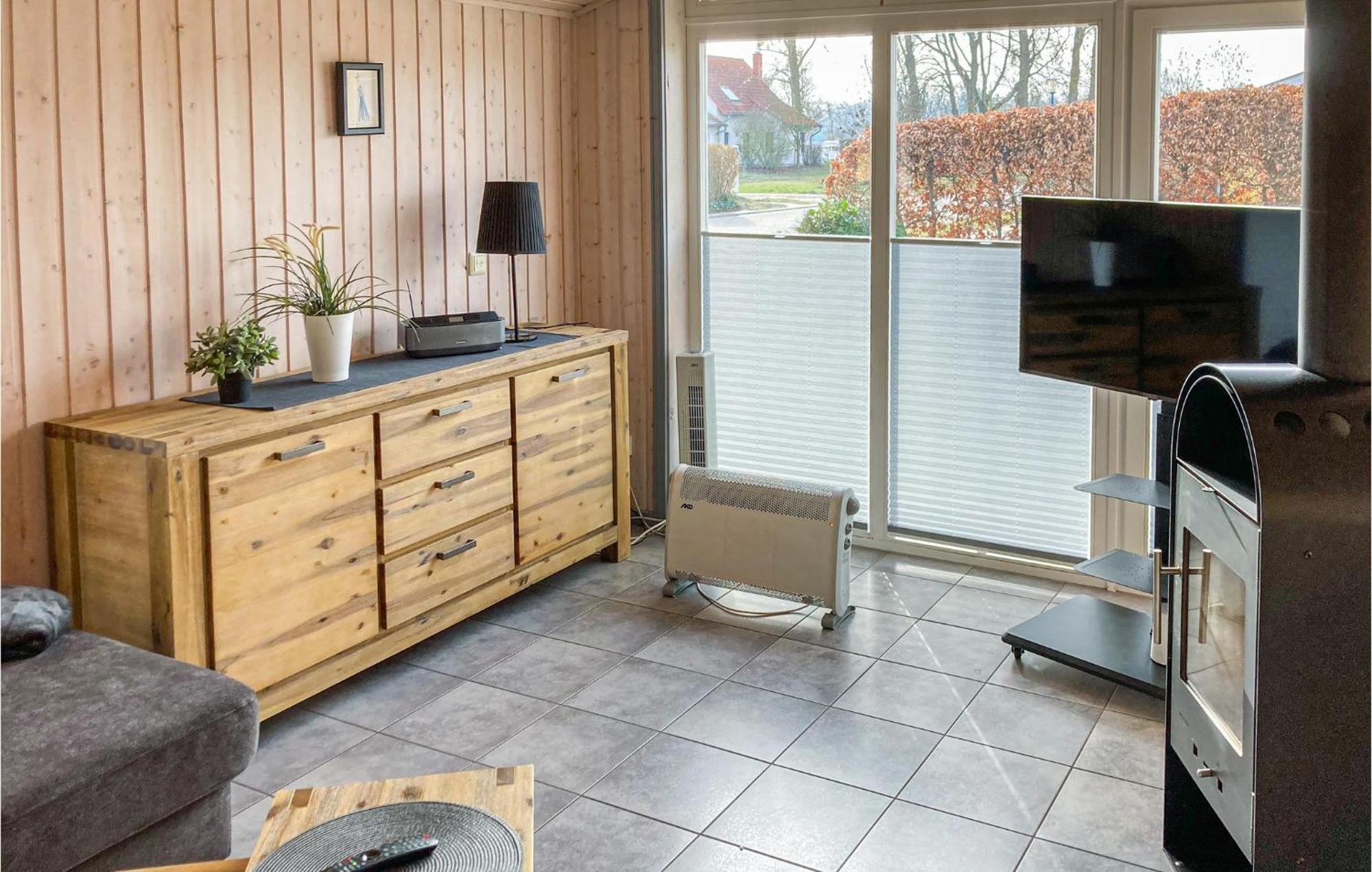 2 Bedroom Nice Home In Rechlin Exterior photo